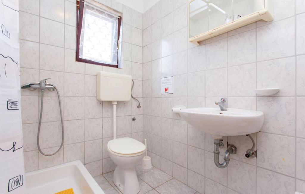 Apartmani Mile Krk Town Buitenkant foto
