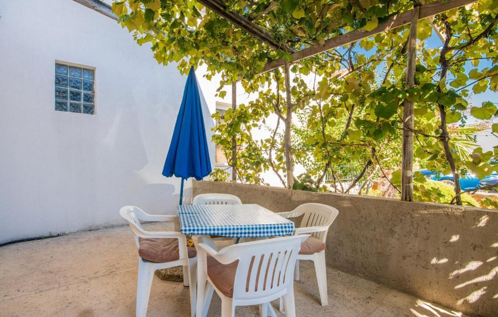 Apartmani Mile Krk Town Buitenkant foto