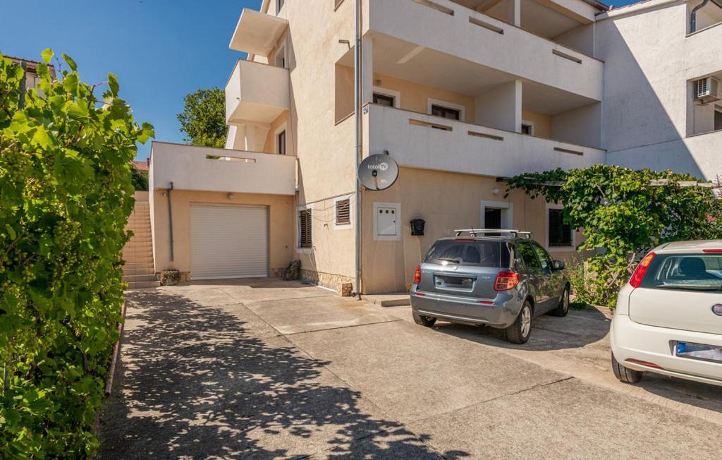 Apartmani Mile Krk Town Buitenkant foto