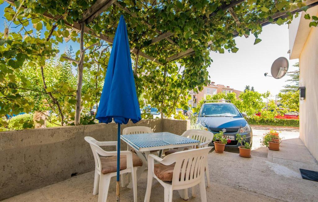 Apartmani Mile Krk Town Buitenkant foto