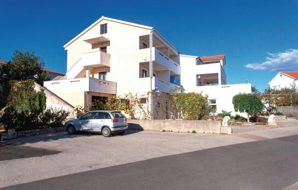 Apartmani Mile Krk Town Buitenkant foto